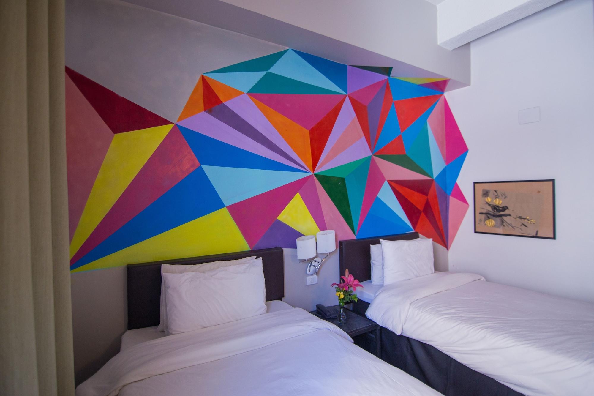 Art Downtown 2*